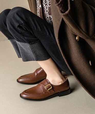 Casual Simple Round Head Belt Buckle Women's Leather Shoes