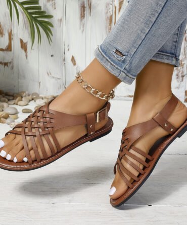 Flat Buckle Open Toe Retro Style Cross Strap Lightweight Beach Slippers